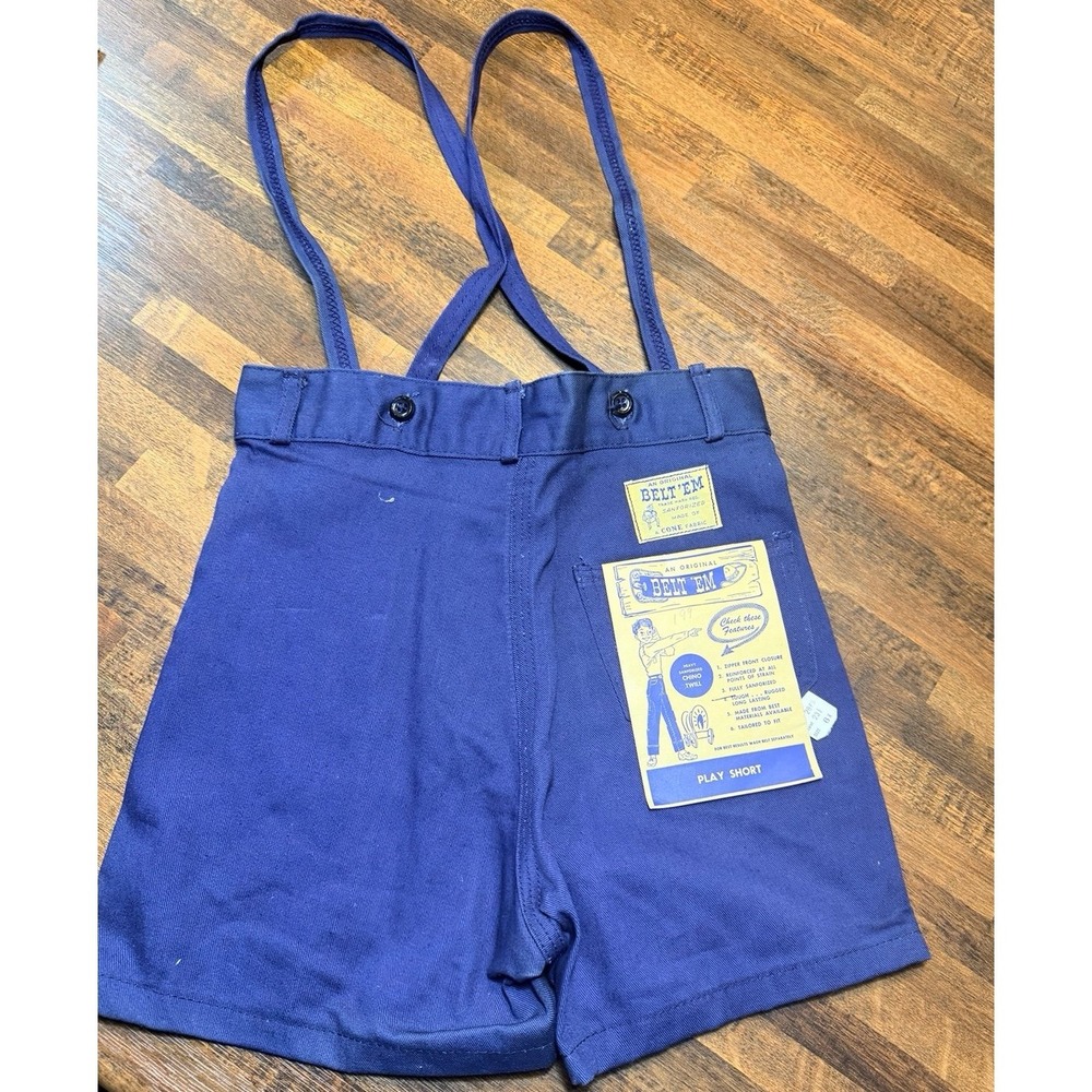 New vintage 50s Belt Em play shorts with original tags.  Size 6X. Collector